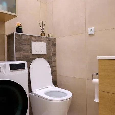 Luxury Apartment Nice Center Beach 3 Min Walk , Free Parking
