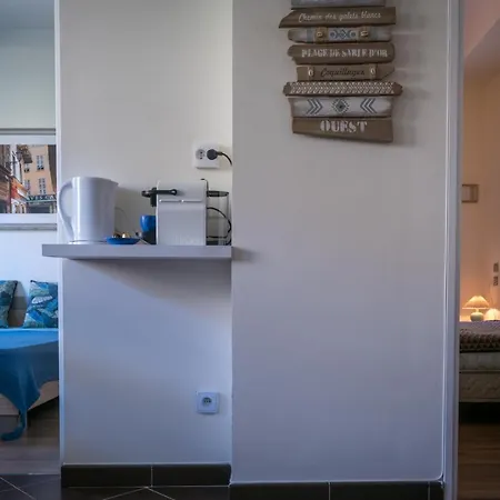 Boutique Center 3 Min Walk , Free Parking *