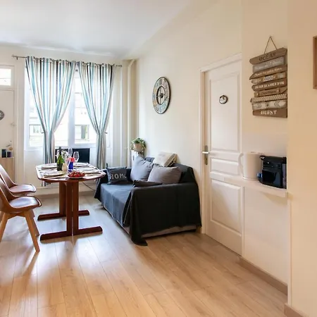 Luxury Apartment Nice Center Beach 3 Min Walk , Free Parking *