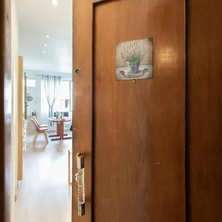 Boutique Center 3 Min Walk , Free Parking Nice