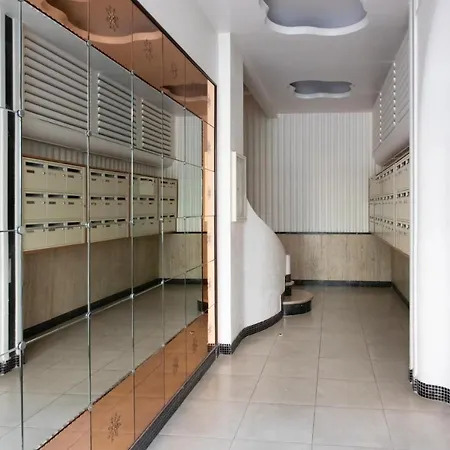 Appartement Boutique Center 3 Min Walk , Free Parking *